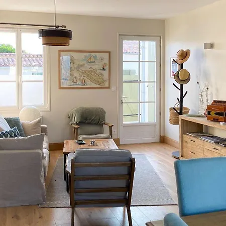 Jolie Maison Decoree Avec Gout Au Coeur De Βίλα Loix