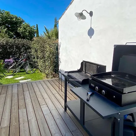 Jolie Maison Décorée Avec Goût Au Cœur De Villa Loix